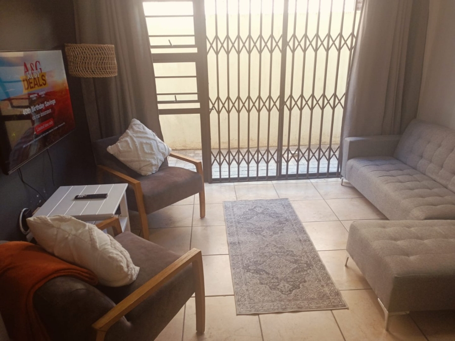 To Let 1 Bedroom Property for Rent in Ferreira Town Eastern Cape